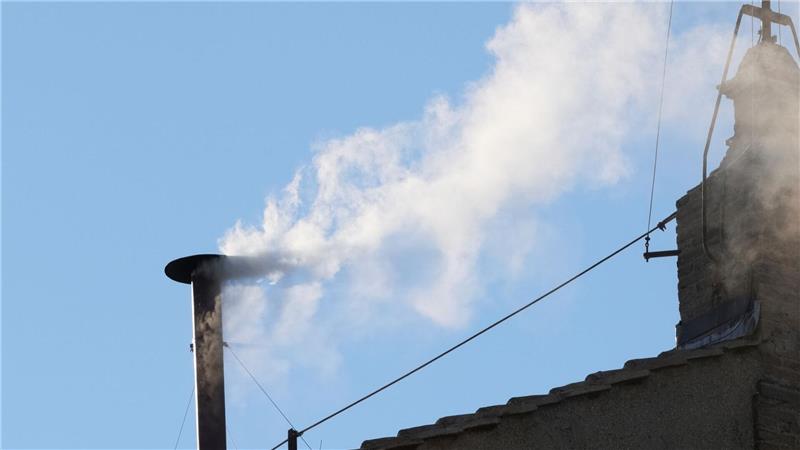 Weißer Rauch: Neuer Papst gewählt