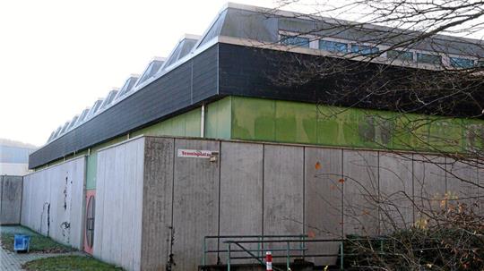 Die Außenansicht der Sporthalle