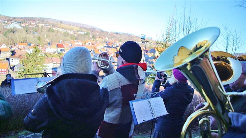 Die Turmbläser in St. Andreasberg sorgen wieder für Besinnlichkeit Weithin ist die weihnachtliche Musik der Turmbläser über St. Andreasberg zu hören.
