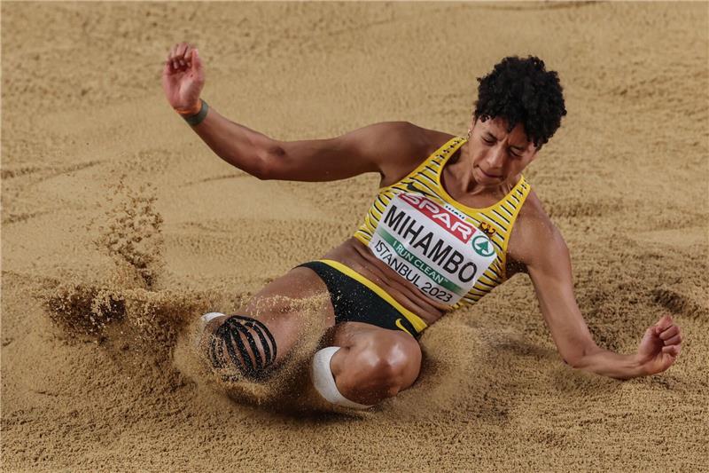 Mihambo ohne EM-Medaille, aber mit gutem Gefühl Weitspringerin Malaika Mihambo belegte bei der Hallen-EM in Istanbul den vierten Platz.
