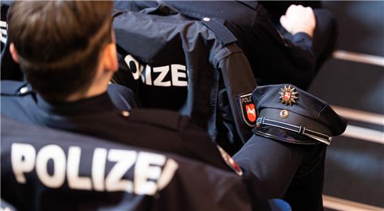 Welche Polizei wollen wir? Über diese Frage diskutierte Journalist Aiko Kempen mit seinen Zuhörern. Foto: Michael Matthey, dpa/pa
