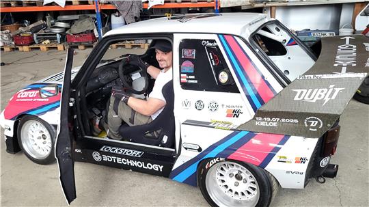 Weltmeister "Made in Goslar": Paul Czarnecki bastelt seit rund acht Jahren an seinem Fiat 126-B. Jetzt wird der zur Hot-Wheels-Legende und wird weltweit als Spielzeugmodell vertrieben.