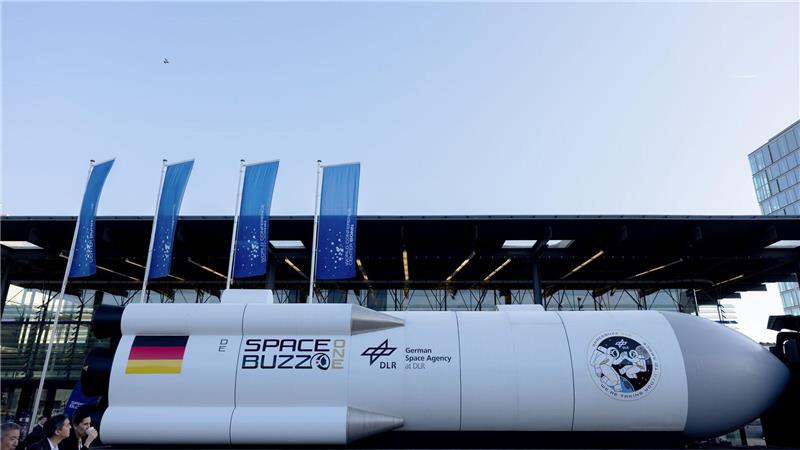 Weltraumschrott wird zunehmend zur Gefahr - darauf will eine internationale Konferenz in Bonn hinweisen.