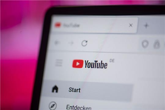 Weltweit hat Youtube im vierten Quartal 2022 gut 5,66 Millionen Videos entfernt.