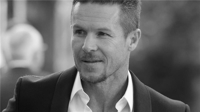 Extremsportler Baumgartner starb bei Aufprall Weltweite Bekanntheit erlangte Baumgartner im Jahr 2012, als er aus 39 Kilometern Höhe aus der Stratosphäre auf die Erde zur Erde sprang.
