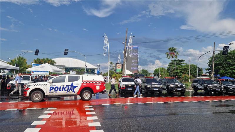 Klimagipfel ohne Beschluss zu Exitplan für Kohle, Öl und Gas Wenige Tage vor Konferenzende trieb ein Feuer die Konferenzteilnehmer auf die Straße. (Archivbild)