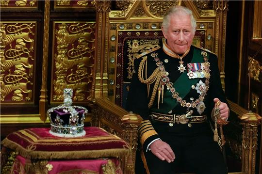 Weniger als zwei Wochen vor der geplanten Krönung von König Charles III. am 6. Mai 2023 haben Meinungsumfragen an der Begeisterung der Briten für ihr Königshaus Zweifel aufkommen lassen.