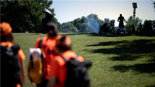 Wenn Rauch aufsteigt, wissen die Grill-Scouts: Jetzt ist ihr Rat gefragt.
