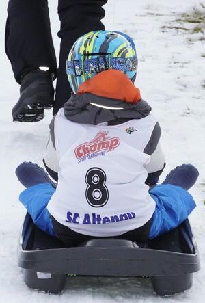 Wenn Vati einen den Berg hochzieht, ist das natürlich bequem.