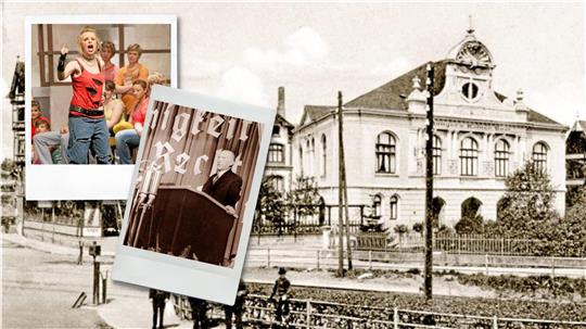 Historisches Schwarz-Weiß-Foto eines großen Gebäudes im Hintergrund, davor zwei überlappende Polaroidbilder: eines zeigt eine Punk-Sängerin mit erhobenem Finger vor einem Publikum, das andere ein Schild mit der Aufschrift ‚Einigkeit und Recht‘ neben mehreren Mikrofonen.