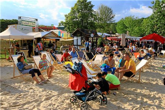 Wenn das Wetter mitspielt, kommt am Sandstrand schnell Urlaubsstimmung auf. Foto: GMG