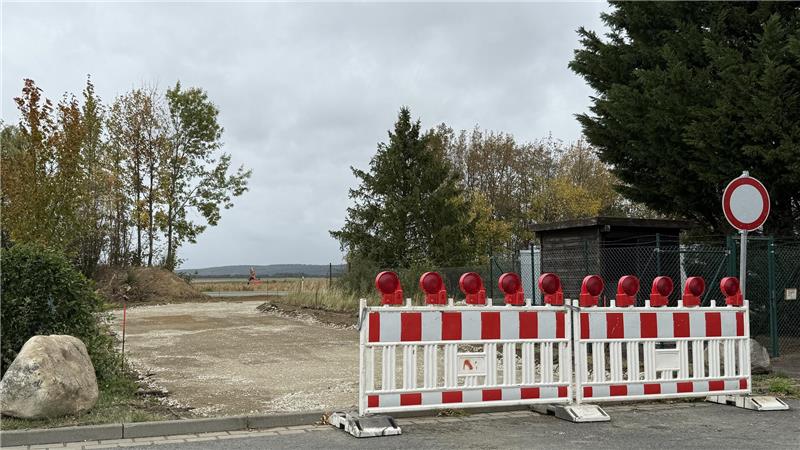 Wenn der Kreisel gebaut wird, erfolgt die Umleitung durchs Gewerbegebiet Nord 1. Die provisorische Anbindung an die K46 ist bereits angelegt.