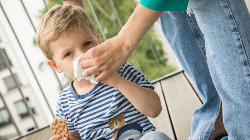 Wie Sie mit einfachen Tipps eine Erkältung loswerden Wenn die Schniefnase läuft: Hausmittel können Symptome lindern.