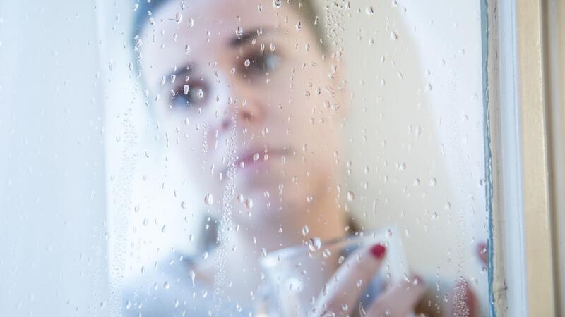 Depression, Angststörung und Co.: Bin ich psychisch krank? Wenn die Seele aus dem Gleichgewicht gerät, ist professionelle Hilfe gefragt.