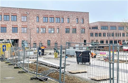 Wenn im August das CvD-Gymnasium und die Realschule Goldene Aue ins neue Schulzentrum einziehen, wird es kuschelig. Erneut haben beide Schulen landkreisweit die Nasen vorn bei den Anmeldezahlen für die neuen Fünftklässler.  Foto: Heine