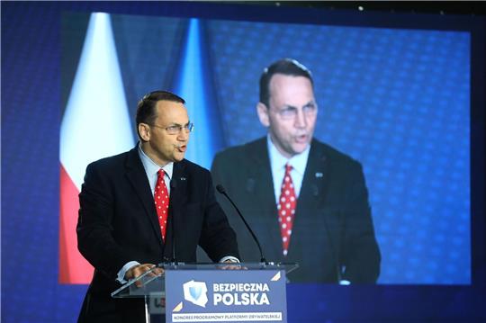 «Wenn man ankündigt, 100 Milliarden für Verteidigung auszugeben, würde ich erwarten, dass bis heute mehr von diesem Geld ausgegeben wird», sagt Radoslaw Sikorski.
