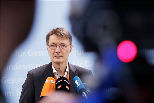 «Wenn wir dieses Gesetz nicht durchgesetzt bekommen, dann ist ein Krankenhaussterben in Deutschland in großen Teilen schwer abwendbar»: Karl Lauterbach.