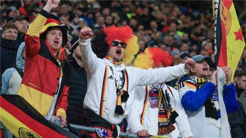 Wer bei der WM im Stadion dabei sein will, muss viel Geld bezahlen. (Archivbild)