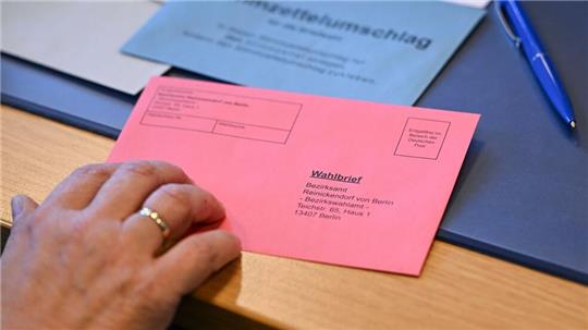 Wer falsche Briefwahlunterlagen erhalten hat, soll sich bei seiner Gemeinde melden. (Symbolbild) 
