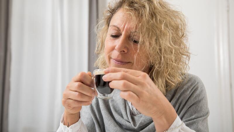 Wer fastet, sollte auf Zucker oder Milch im Kaffee verzichten.