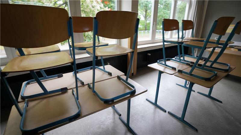 Ferien-Diskussion: Kritik aus mehreren Bundesländern Wer geht wann in die Ferien? Das wird von der Kultusministerkonferenz geregelt. Eine Änderung wäre frühestens zum Schuljahr 2030/31 möglich.