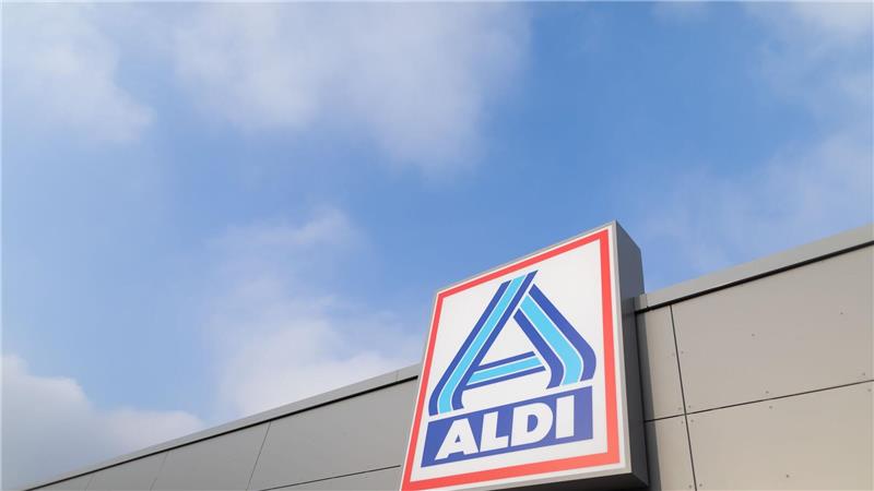 Wer gerebeltes Basilikum der Marke Le Gusto im 15-Gramm-Glas bei Aldi Nord gekauft hat, sollte prüfen, ob die Ware von einem Rückruf betroffen ist. (Archivbild) 