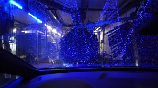 Wer haftet bei Fahrzeug-Schäden nach der Autowäsche? Der BGH hat geurteilt.