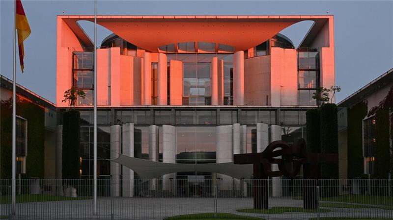 Umfrage: Bürger sehen kaum Chance für Machterhalt von Scholz Wer hat die besten Chancen aufs Kanzleramt?