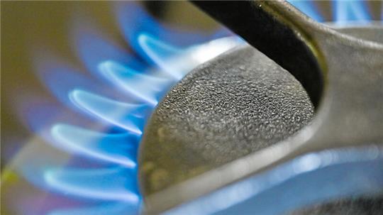 Wer mit Gas heizt oder kocht, kann sich auf sinkende Preise freuen. Die Harz-Energie reduziert im Februar 2026 ihre Tarife. Foto: picture alliance/dpa