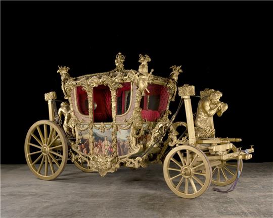 Wer möchte eine Kutsche haben? Das Londoner Auktionshaus Bonhams versteigert die Reproduktion der Krönungskutsche.
