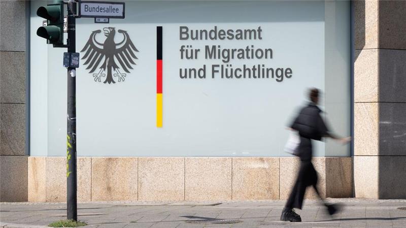 Syrien-Rückkehrer bekommen Geld für Reise und Neustart Wer nach Syrien zurückkehrt, bekommt wieder Unterstützung des Bundesamts für Migration und Flüchtlinge. (Archivbild)