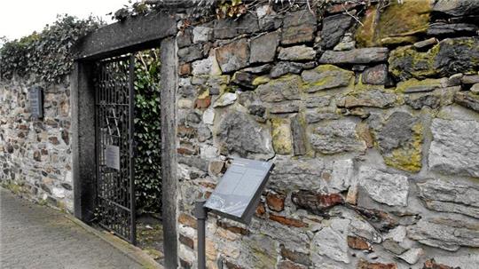 Wer schließt in Zukunft den jüdischen Friedhof auf und zu?