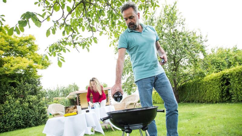 5 Profi-Tipps für das beste Steak der Welt Wer sich gut informiert und Wert auf hohe Qualität legt, dem gelingt auch das Fleisch auf dem Grill.