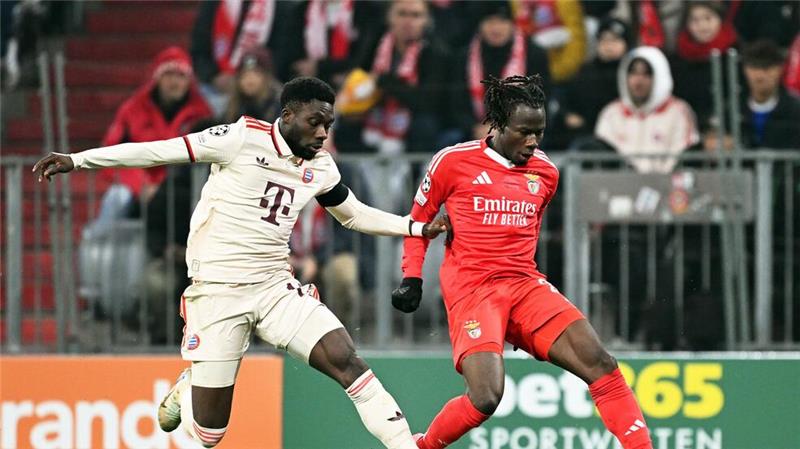 Werder leiht Kaboré von Manchester City aus Werder Bremen leiht Abwehrspieler Issa Kaboré (r) aus.