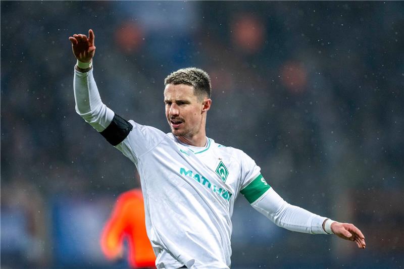 Werder-Kapitän Friedl fällt mehrere Wochen aus Werder Bremen muss mehrere Wochen auf Kapitän Marco Friedl verzichten.
