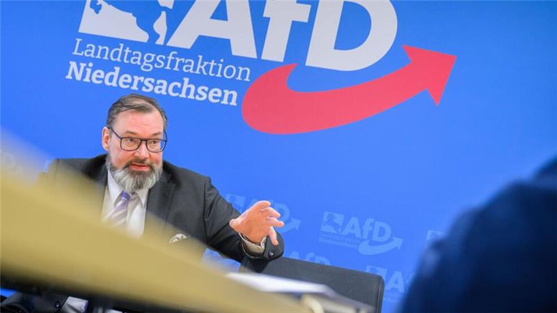 AfD-Fraktionschef Wichmann: Keine Chancen für Parteiverbot Wichmann führt die AfD im Landtag seit knapp einem Jahr an. (Archivbild)