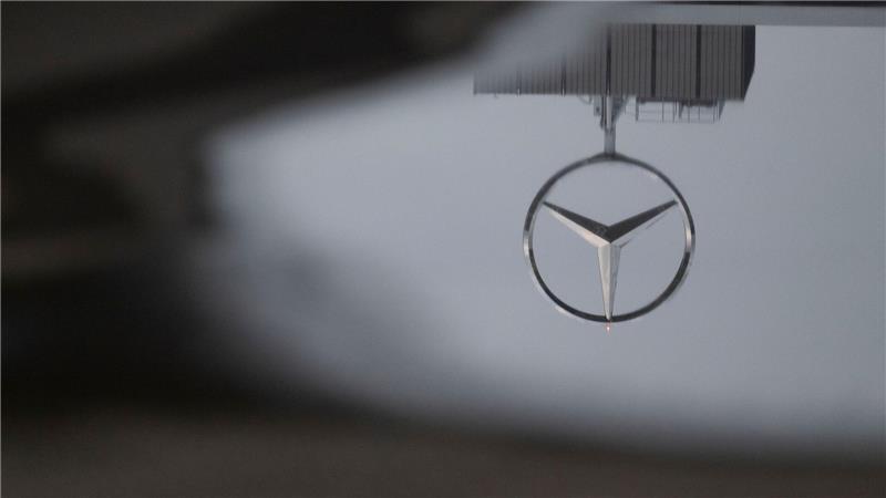 Wie andere Autobauer hat Mercedes im ersten Halbjahr einen heftigen Gewinneinbruch erlitten. (Archivbild)