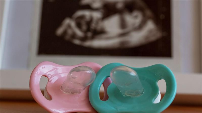 Wie ein Kind sein wird, weiß man vor der Geburt nicht. Verbinden werdende Eltern deshalb so viel mit dem Geschlecht?