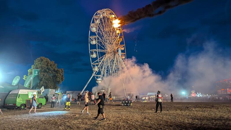 Mindestens 23 Verletzte bei Riesenradbrand - Experte vor Ort Wie es zu dem Unglück kommen konnte, ist noch unklar.