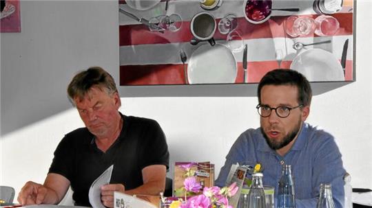 Wie geht es weiter mit der Partei „Die Linke“? Kreisvorsitzender Michael Ohse (l.) aus Goslar und der Bundestagsabgeordnete Victor Perli wollen darauf Antworten geben.
