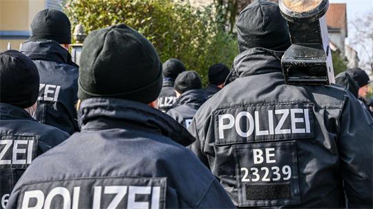 Wie hat sich die sogenannte Clankriminalität in Niedersachsen 2025 entwickelt? Ein neues Lagebild soll Auskunft geben. (Symbolbild)