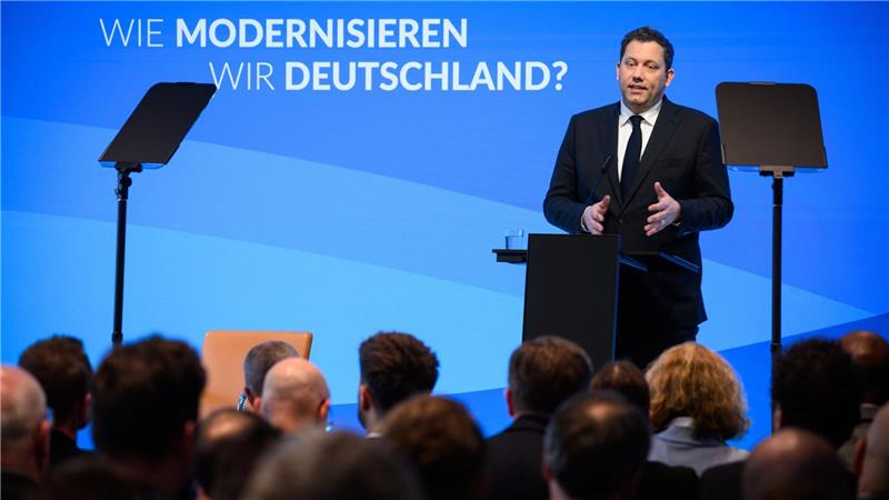 Wie modernisierten wir Deutschland? Klingbeil gibt seine Antwort.