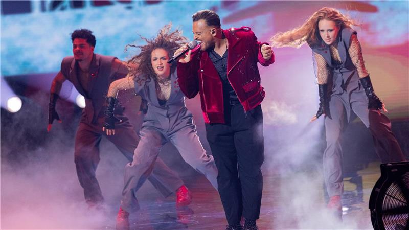 Wie schon 2010: Menowin Fröhlich performt im Finale „Billie Jean“ von Michael Jackson.