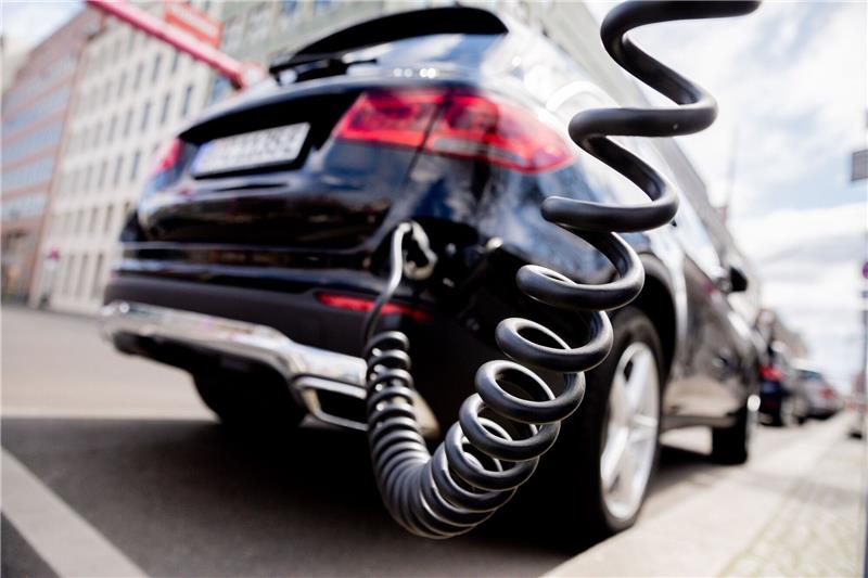 Auto-Importeure: E-Fahrzeuge drohen unattraktiver zu werden Wie sieht die Zukunft der Elektromobilität aus?