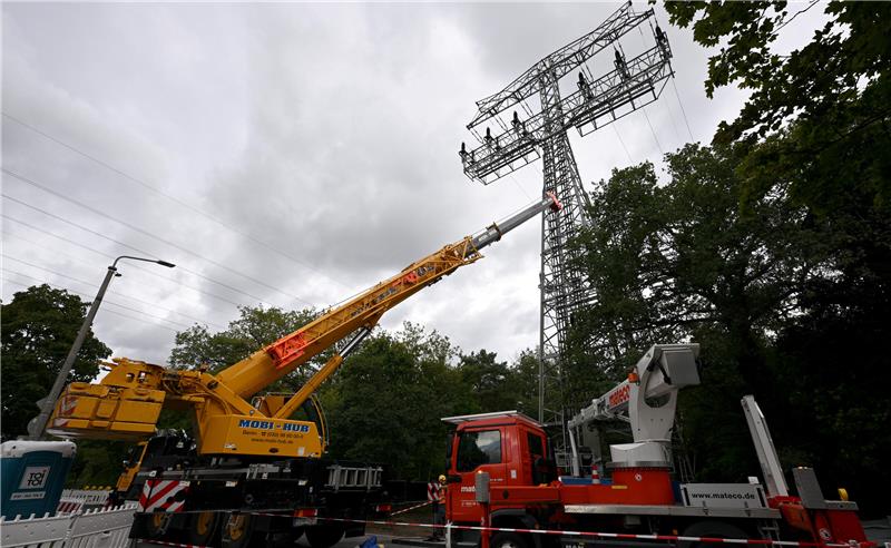 Arbeiten nach einem Stromausfall, Symbolbild
