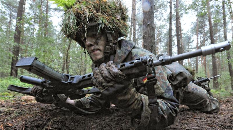 Steinmeier zweifelt am Losverfahren für Wehrdienst Wie sollte die Zukunft der Bundeswehr aussehen? Über diese Frage wird gestritten. (Archivbild)