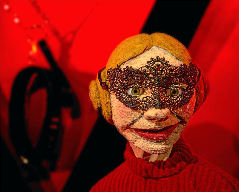 Wie weit ist Gretel bereit zu gehen, um das Publikum hinter dem Ofen hervorzulocken? Foto: Veranstalter