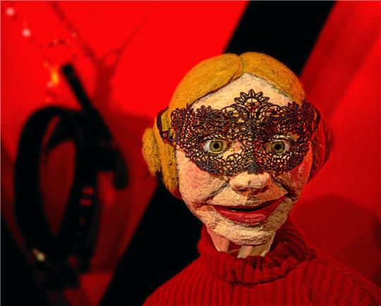 Wie weit ist Gretel bereit zu gehen, um das Publikum hinter dem Ofen hervorzulocken? Foto: Veranstalter