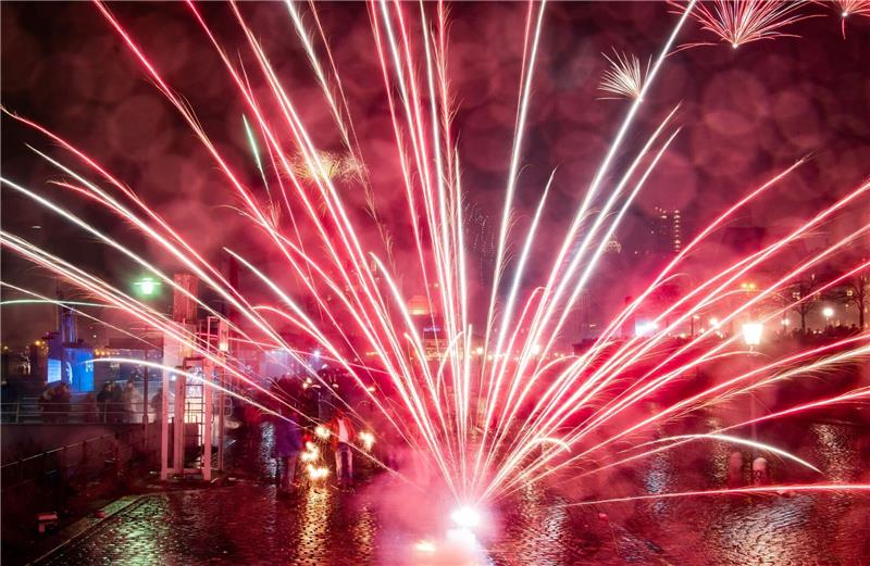 Das Böllern an Silvester kehrt zurück - Überall? Wie wird Silvester dieses Jahr aussehen?