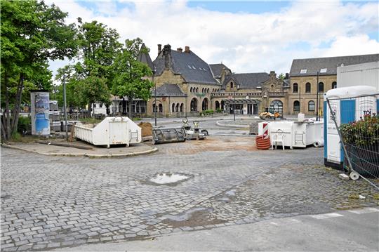 Wie wird der Bahnhofsvorplatz in Zukunft heißen?  Foto: Roß